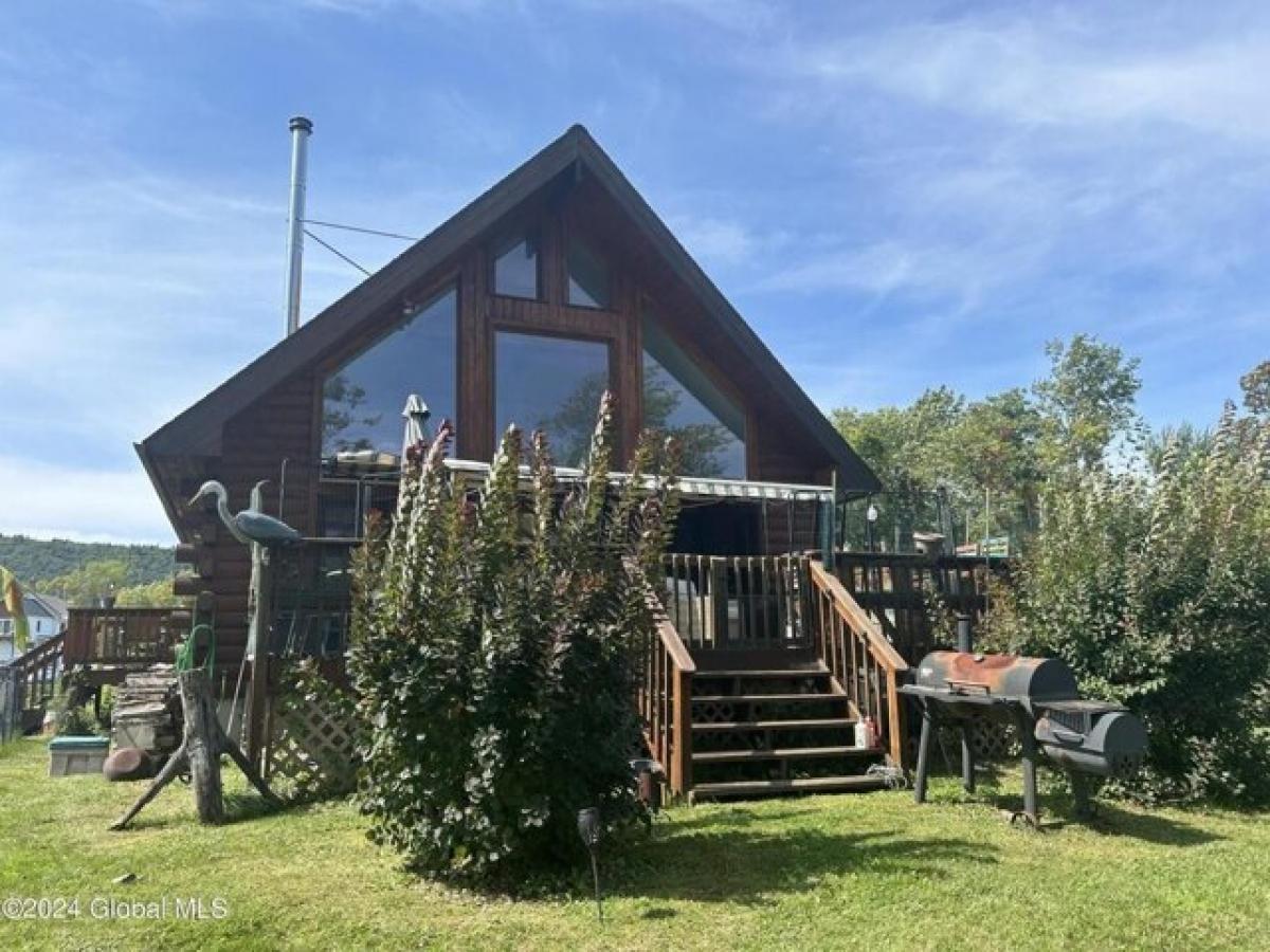 Picture of Home For Rent in Ticonderoga, New York, United States