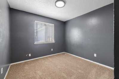 Home For Sale in Visalia, California