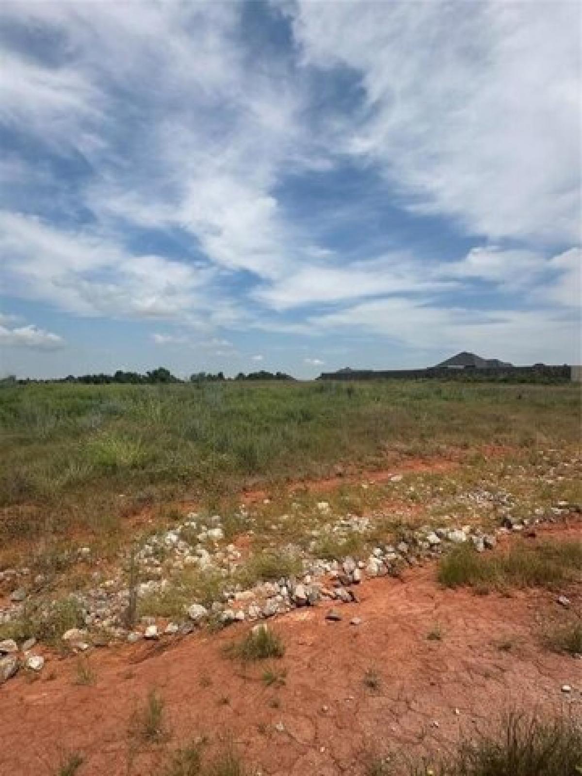 Picture of Residential Land For Sale in Blanchard, Oklahoma, United States