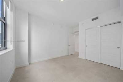 Apartment For Rent in Miami, Florida