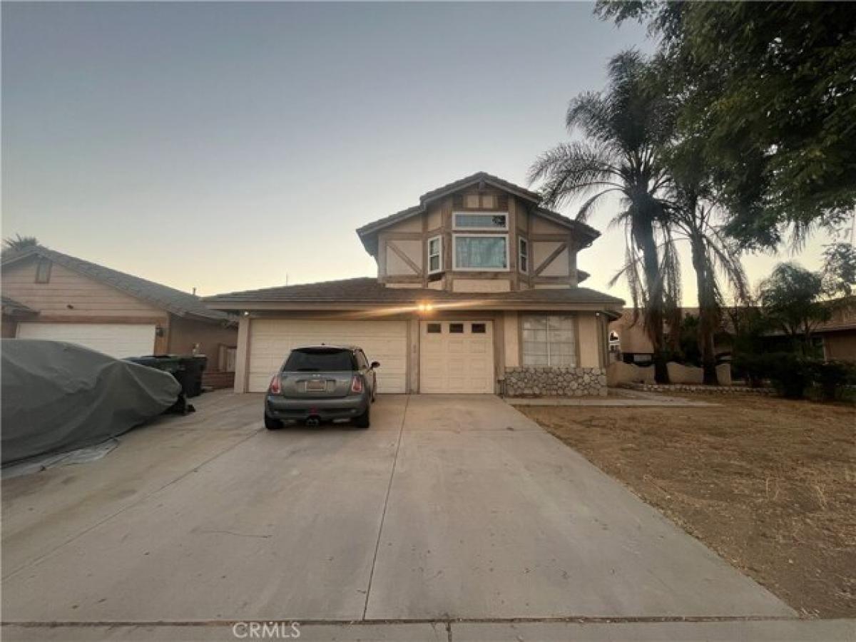 Picture of Home For Sale in Moreno Valley, California, United States