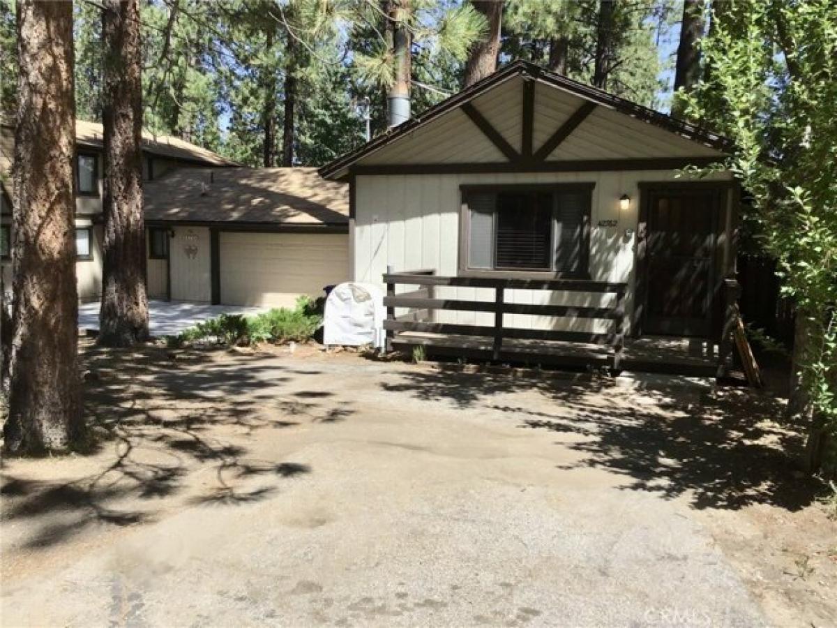 Picture of Home For Sale in Big Bear Lake, California, United States