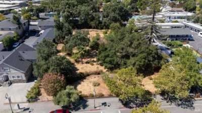 Residential Land For Sale in Cloverdale, California