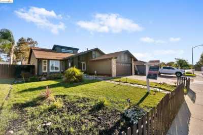 Home For Sale in Oakley, California