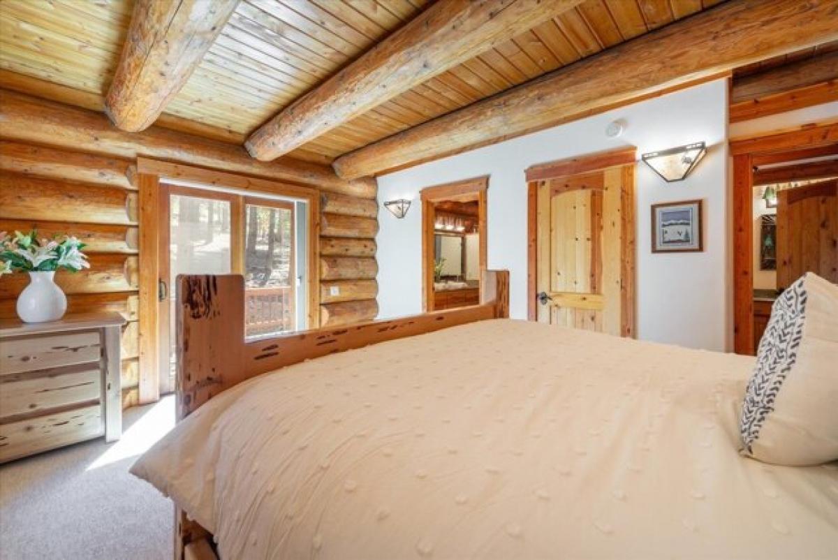 Picture of Home For Sale in Truckee, California, United States