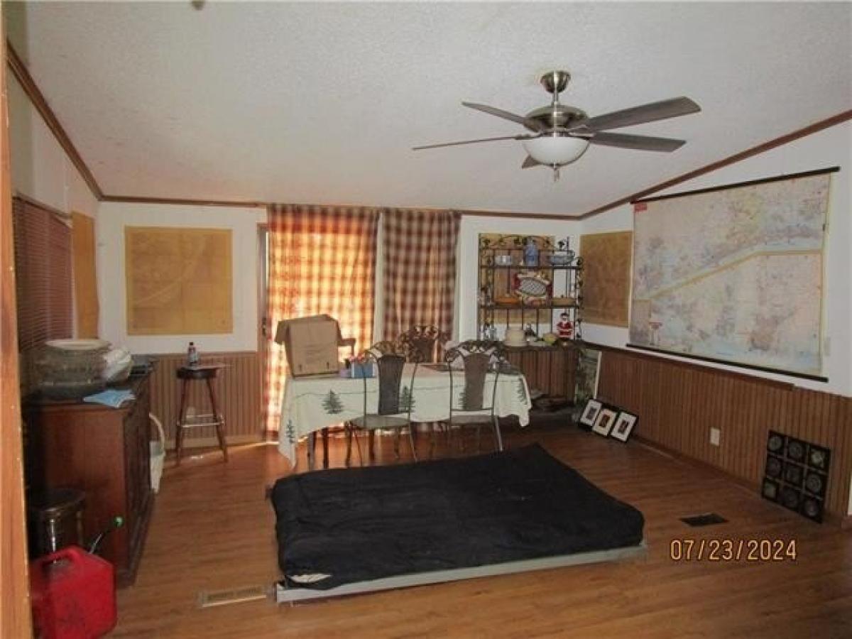 Picture of Home For Sale in Montgomery, Louisiana, United States