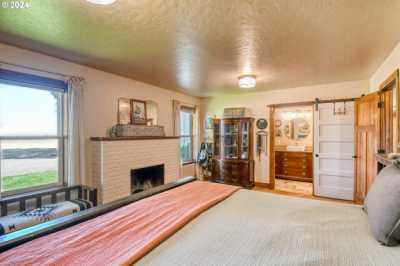 Home For Sale in Adams, Oregon