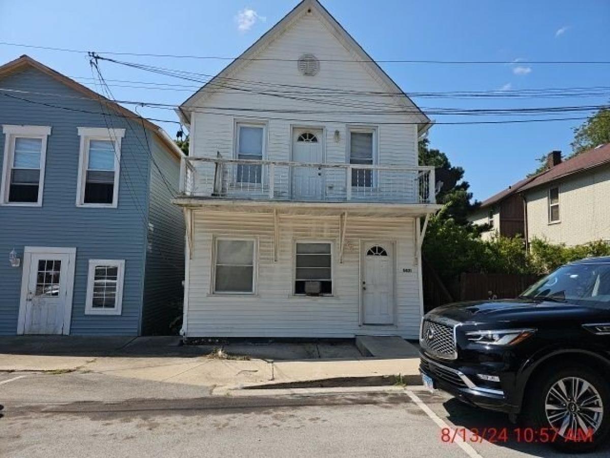 Picture of Home For Sale in Monee, Illinois, United States