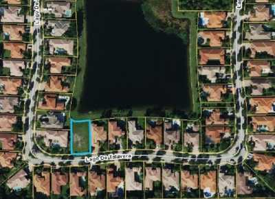 Home For Sale in Lake Worth, Florida