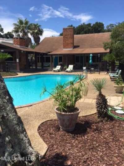 Home For Sale in Gulfport, Mississippi