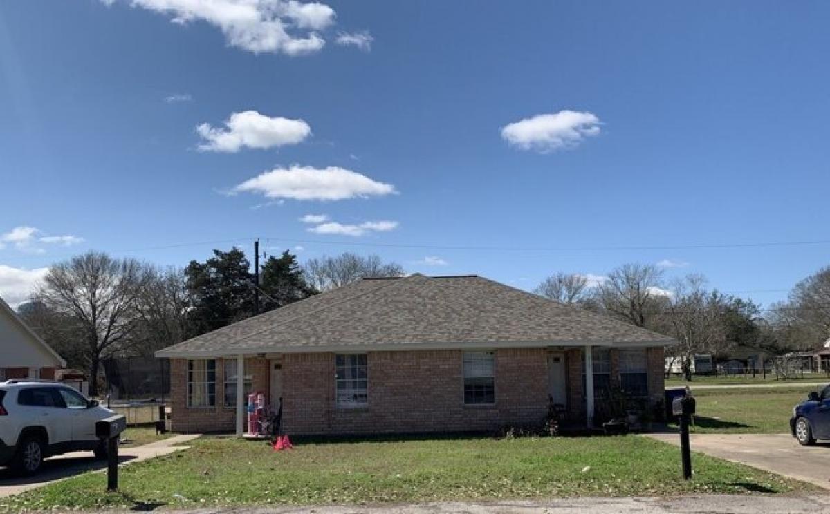 Picture of Home For Rent in Eagle Lake, Texas, United States