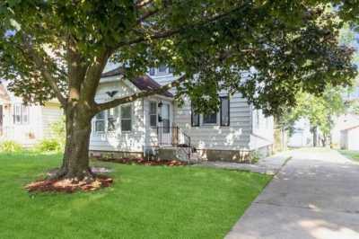 Home For Sale in Milwaukee, Wisconsin