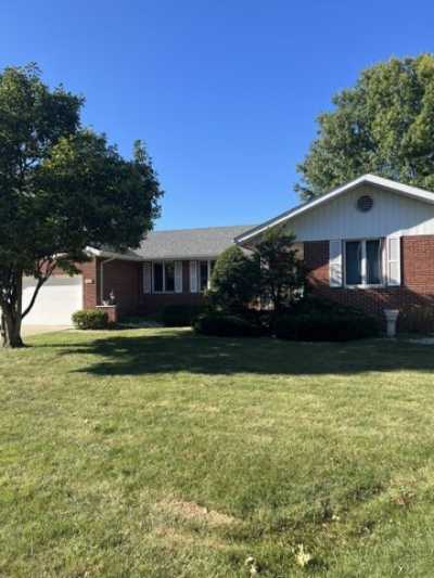 Home For Sale in Schererville, Indiana