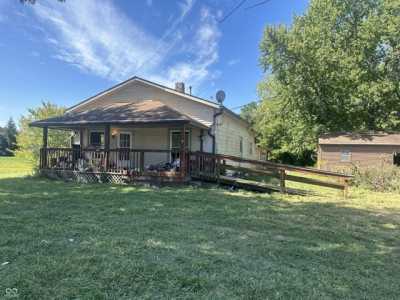 Home For Sale in Avon, Indiana