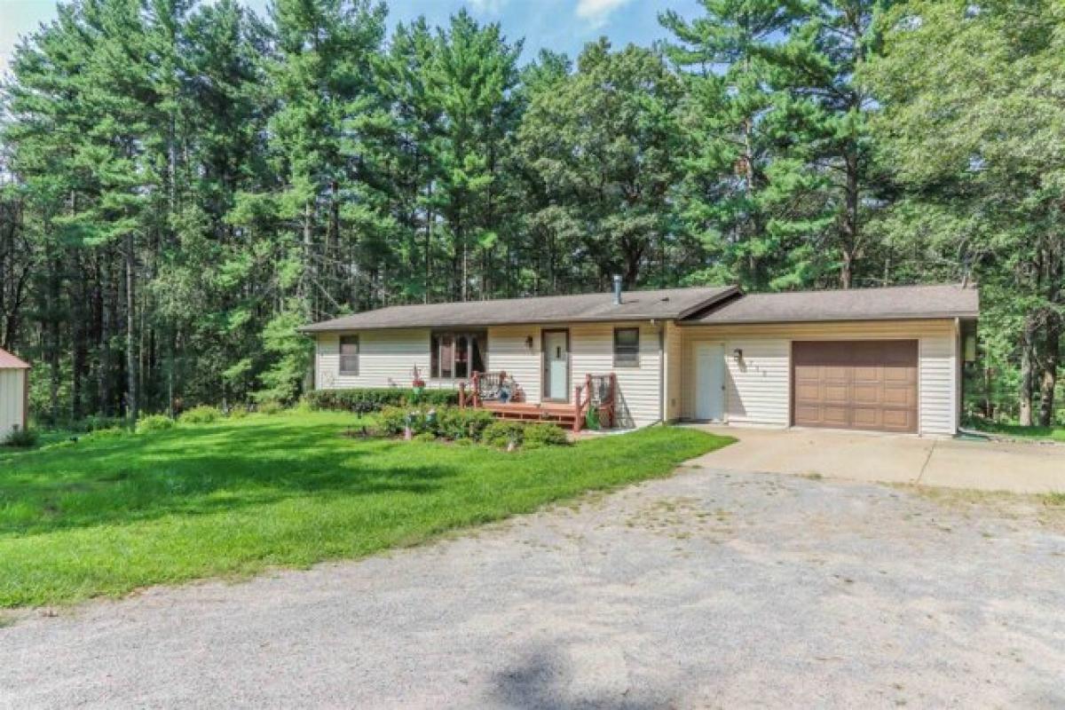 Picture of Home For Sale in Arkdale, Wisconsin, United States