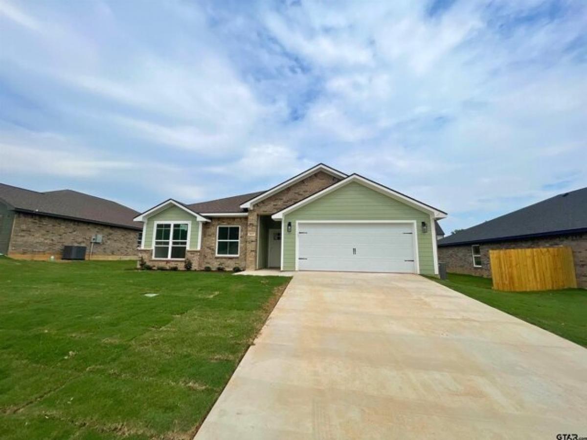 Picture of Home For Sale in Lindale, Texas, United States