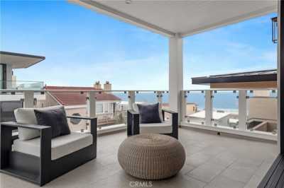 Home For Sale in Manhattan Beach, California