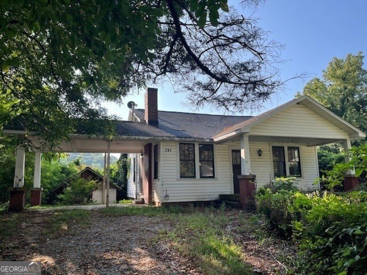 Picture of Home For Sale in Clayton, Georgia, United States