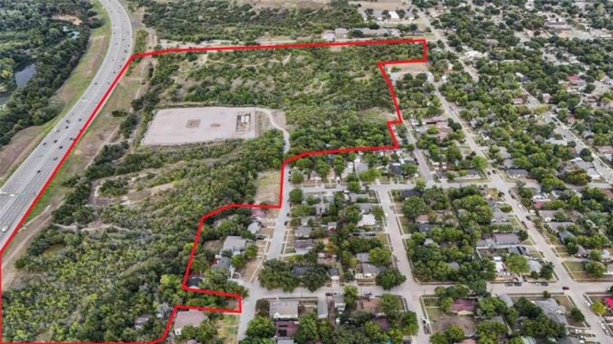 Picture of Residential Land For Sale in Fort Worth, Texas, United States