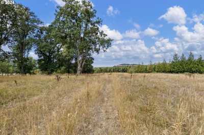 Residential Land For Sale in Coburg, Oregon