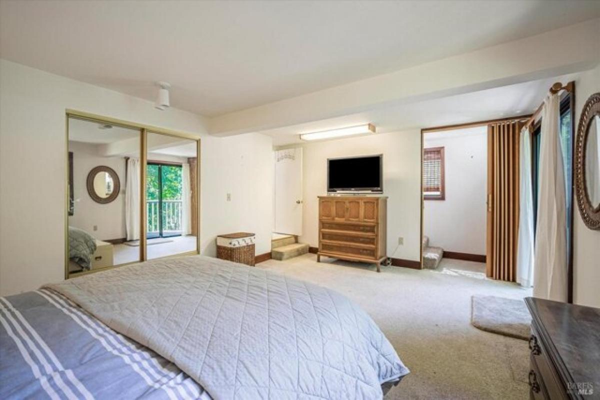 Picture of Home For Sale in Guerneville, California, United States