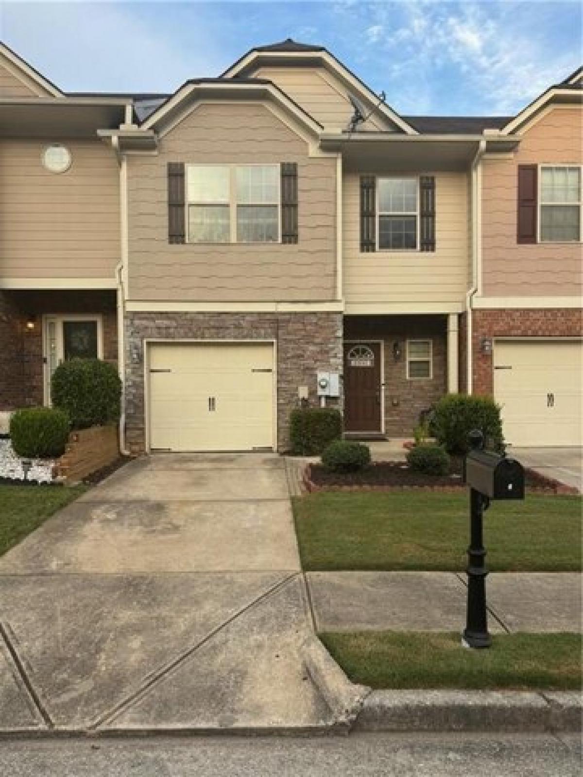 Picture of Home For Sale in Lawrenceville, Georgia, United States