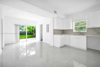 Home For Sale in Miami Gardens, Florida