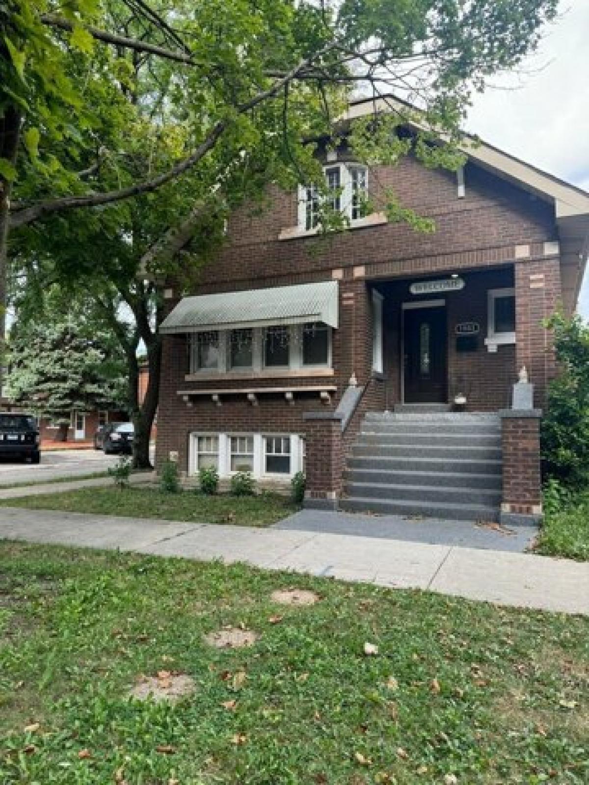 Picture of Home For Sale in Cicero, Illinois, United States