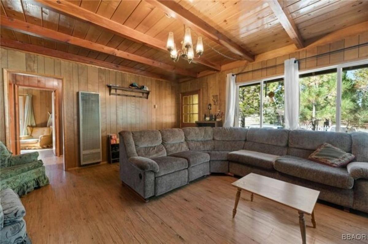 Picture of Home For Sale in Big Bear Lake, California, United States