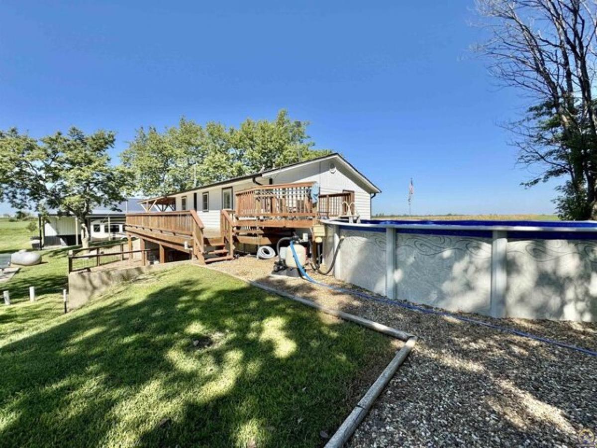 Picture of Home For Sale in Mayetta, Kansas, United States