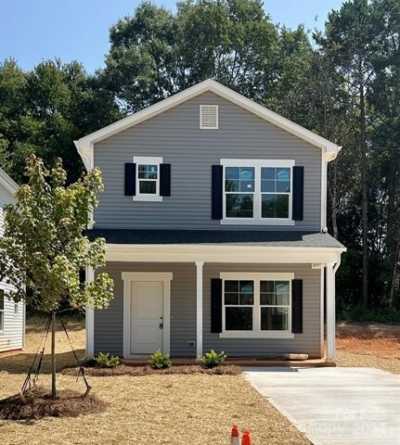 Home For Sale in Mooresville, North Carolina