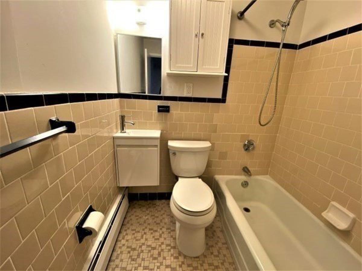 Picture of Apartment For Rent in Arlington, Massachusetts, United States