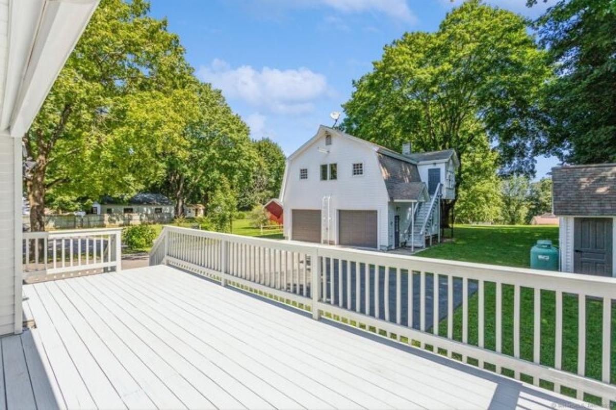 Picture of Home For Sale in Essex, Connecticut, United States