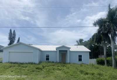 Home For Sale in Melbourne Beach, Florida