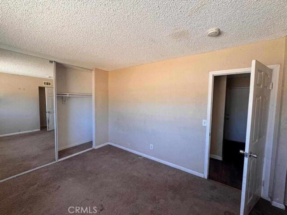 Picture of Home For Sale in Moreno Valley, California, United States