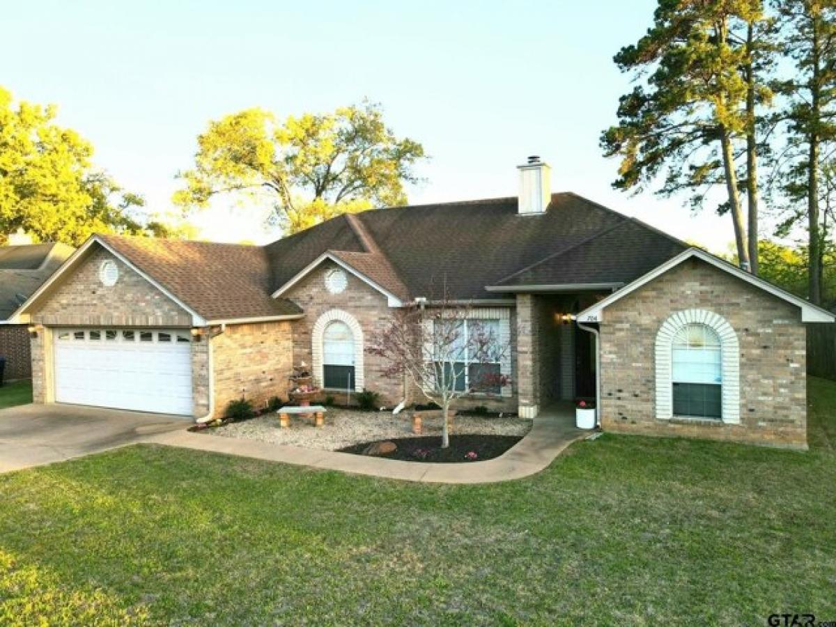 Picture of Home For Sale in Longview, Texas, United States