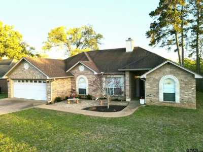 Home For Sale in Longview, Texas