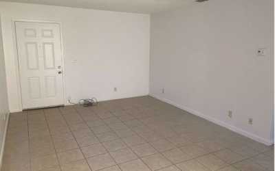 Home For Rent in Lake City, Florida