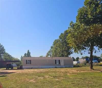 Home For Sale in Harrah, Oklahoma