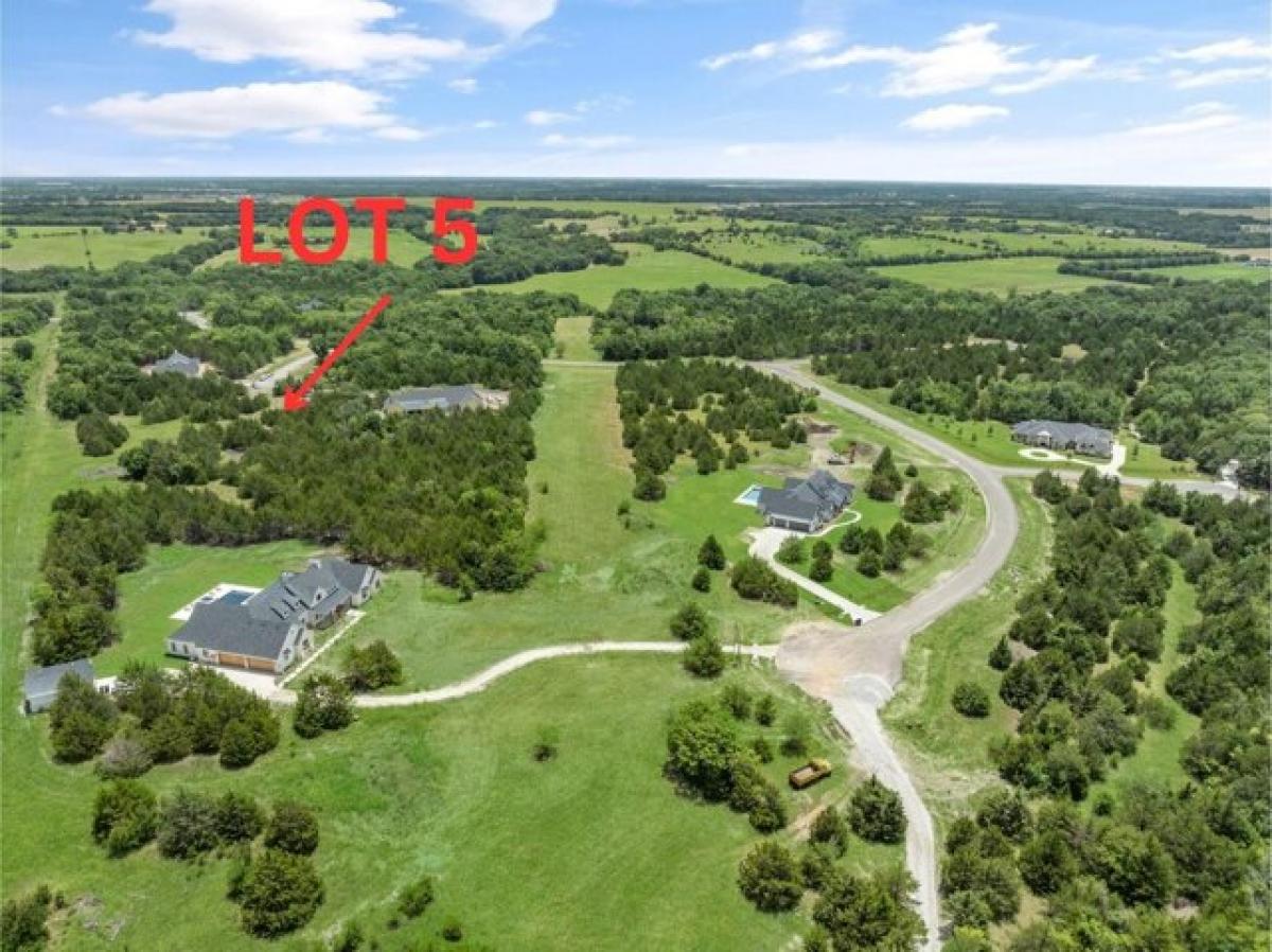 Picture of Residential Land For Sale in Van Alstyne, Texas, United States