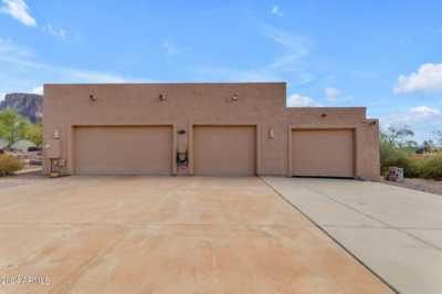 Home For Sale in Apache Junction, Arizona