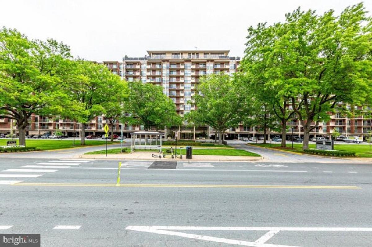 Picture of Home For Sale in Arlington, Virginia, United States