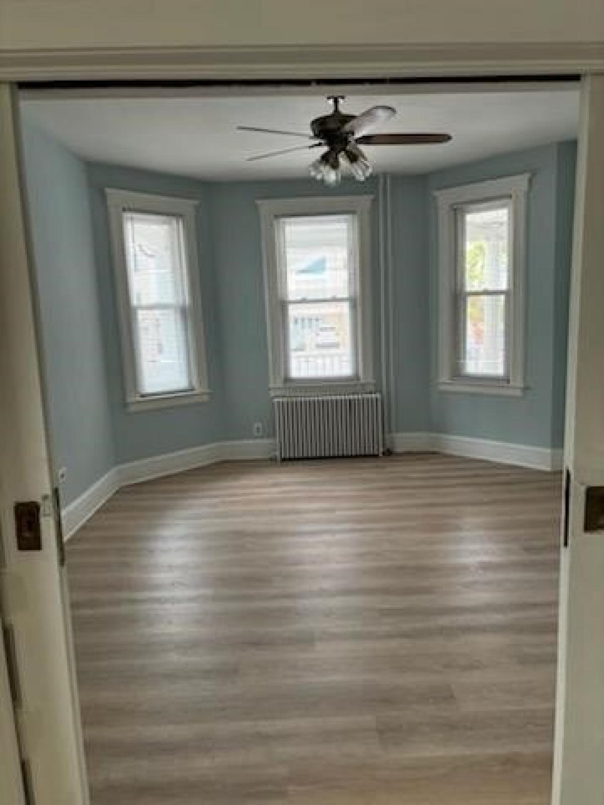 Picture of Home For Rent in Bayonne, New Jersey, United States