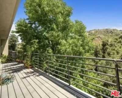 Home For Sale in Sherman Oaks, California