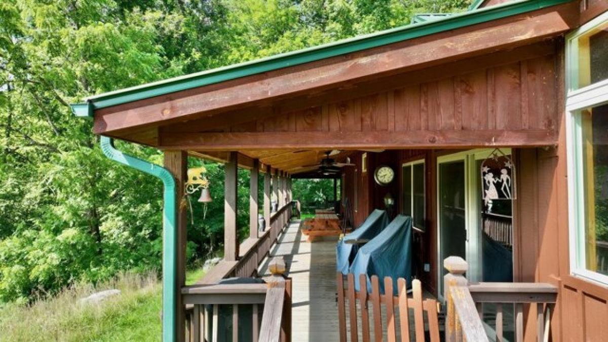 Picture of Home For Sale in Asbury, West Virginia, United States