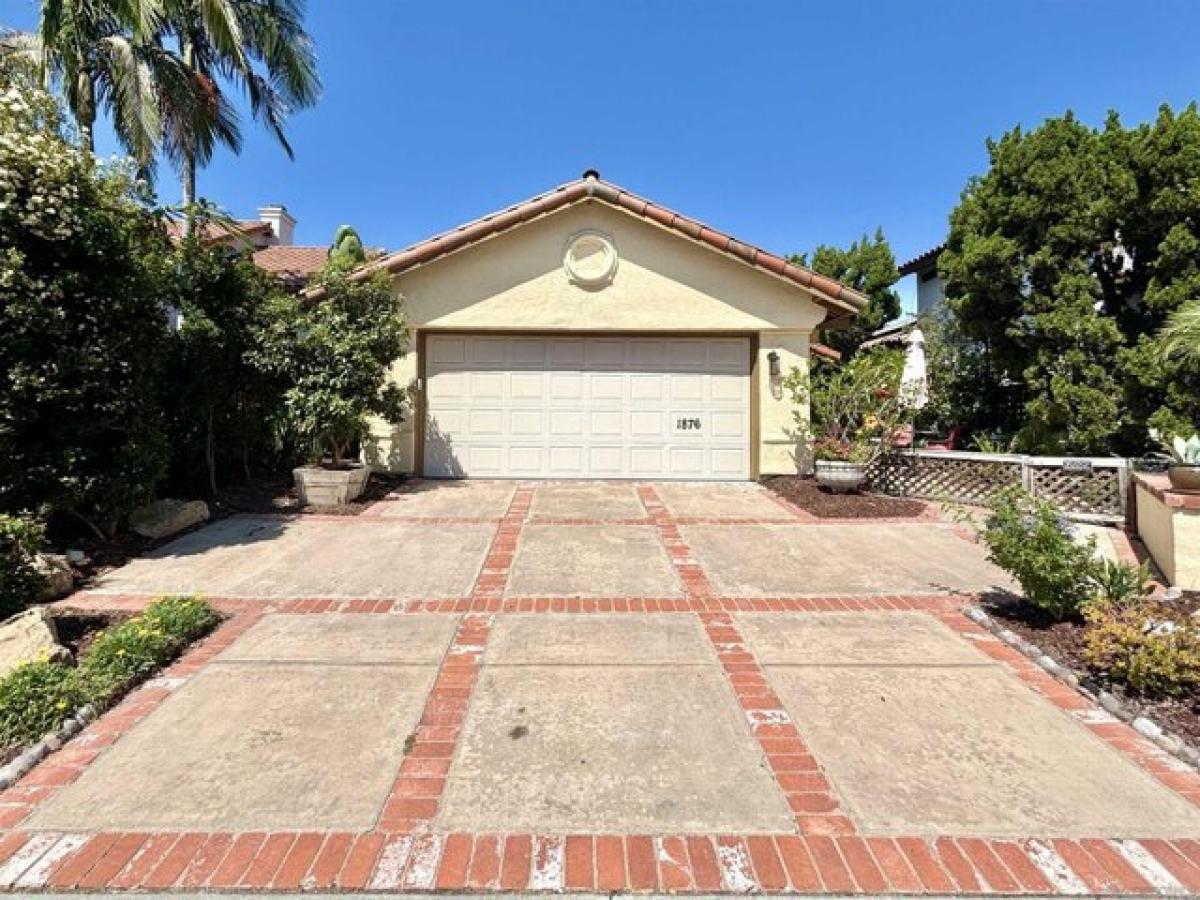 Picture of Home For Sale in Oceanside, California, United States