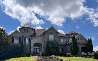 Home For Sale in Waxhaw, North Carolina