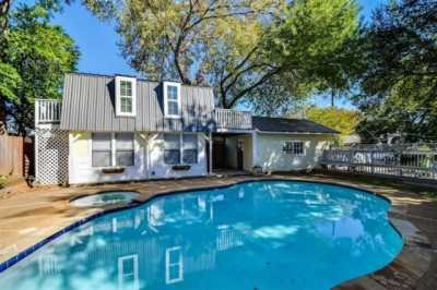 Home For Rent in Grapevine, Texas