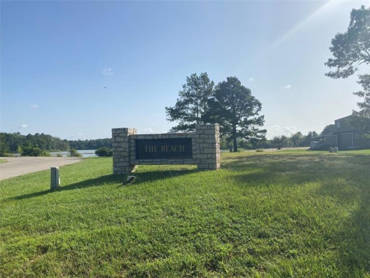 Picture of Residential Land For Sale in Huntsville, Texas, United States