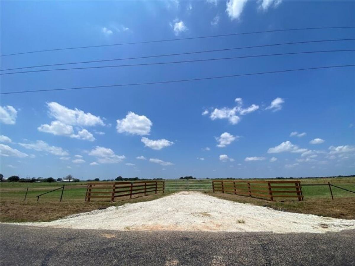 Picture of Residential Land For Sale in Wallis, Texas, United States